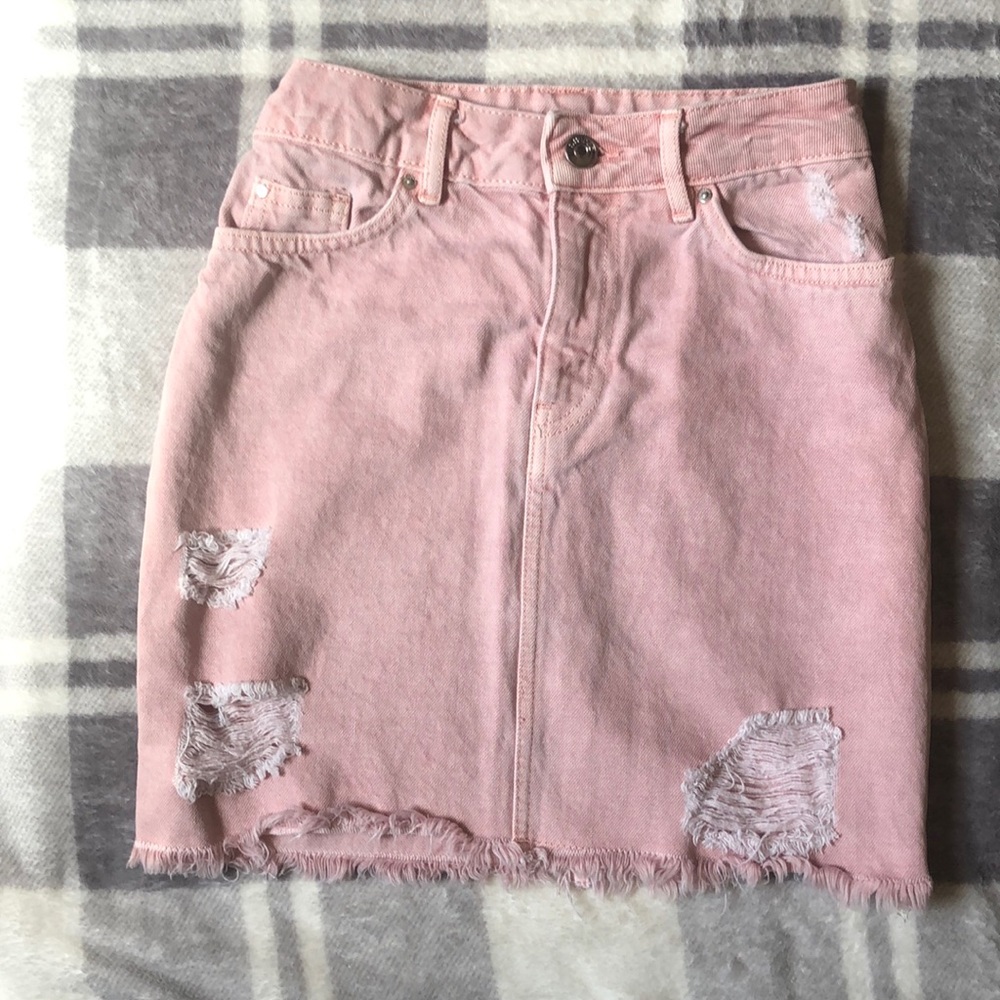 H&M pink distressed denim skirt